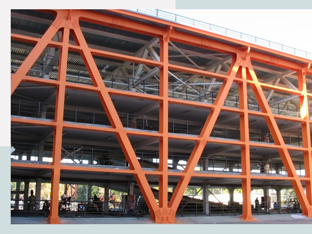 Многоуровневые паркинги в Еманжелинск от 616 руб.