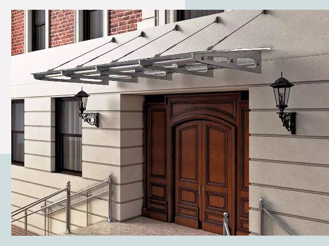 Металлические козырьки от 616 руб. в Еманжелинске