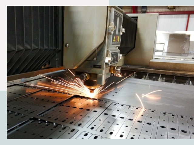 Лазерная резка металла в Еманжелинске от 616 руб.